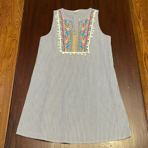 Lovefire tunic embroidered details size Medium